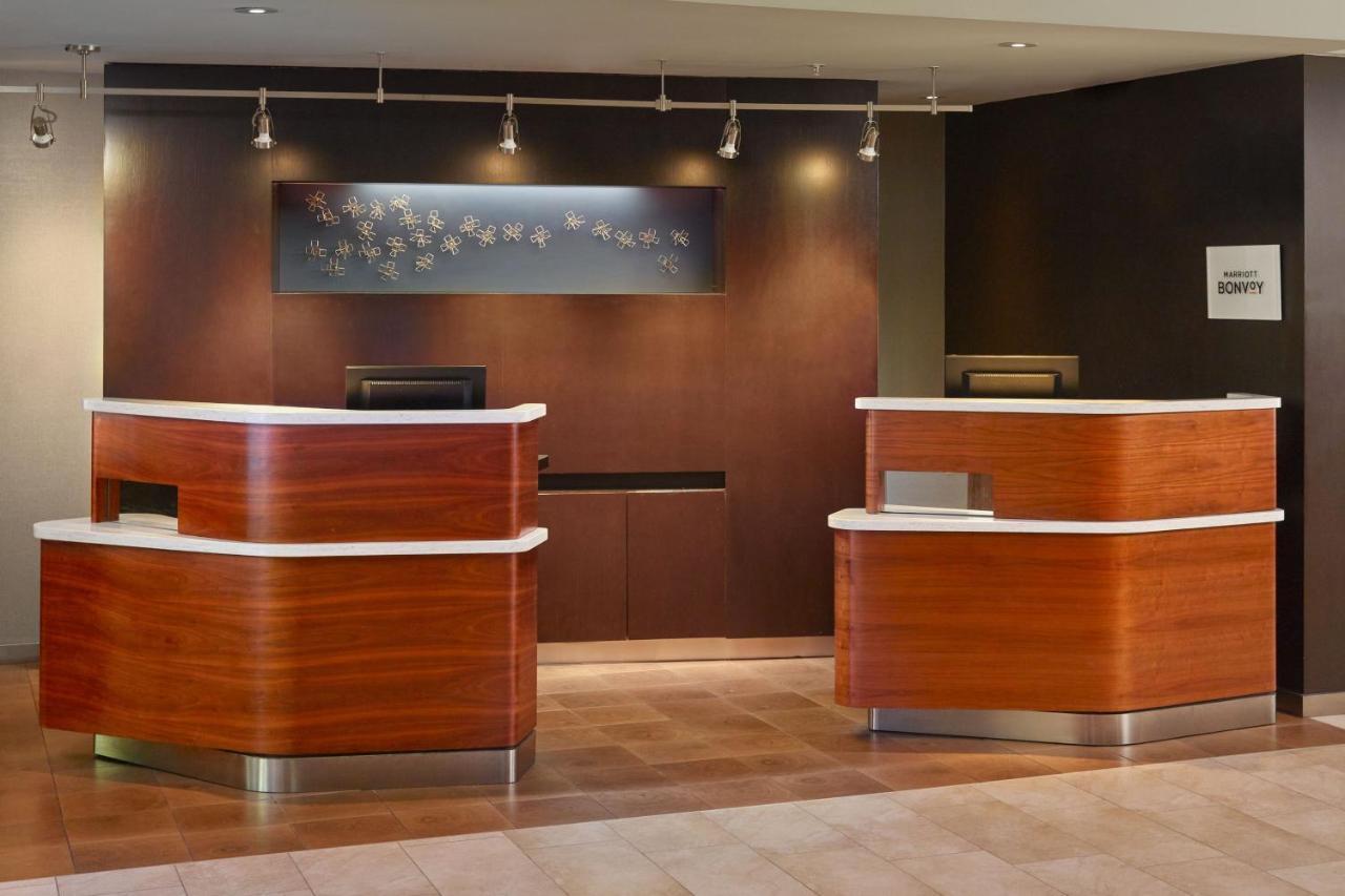 Courtyard By Marriott Atlanta Alpharetta Hotel Exterior photo