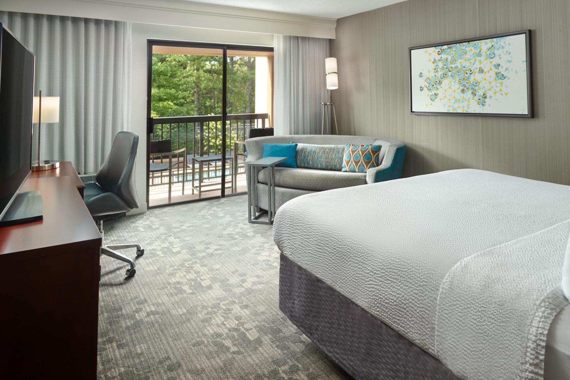 Courtyard By Marriott Atlanta Alpharetta Hotel Exterior photo