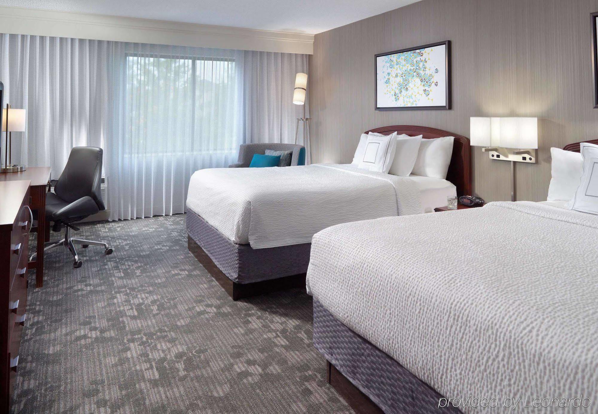 Courtyard By Marriott Atlanta Alpharetta Hotel Exterior photo