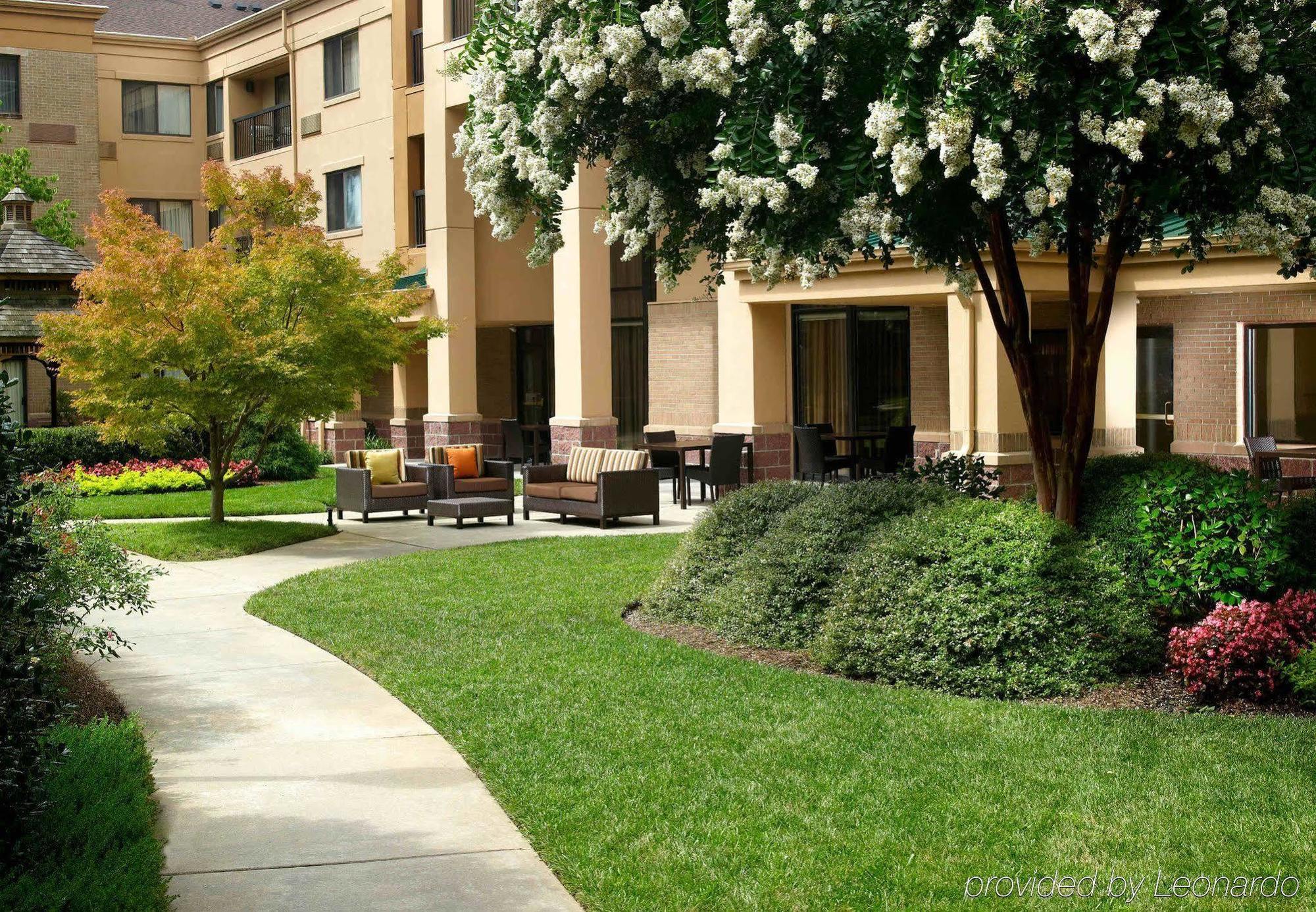 Courtyard By Marriott Atlanta Alpharetta Hotel Facilities photo